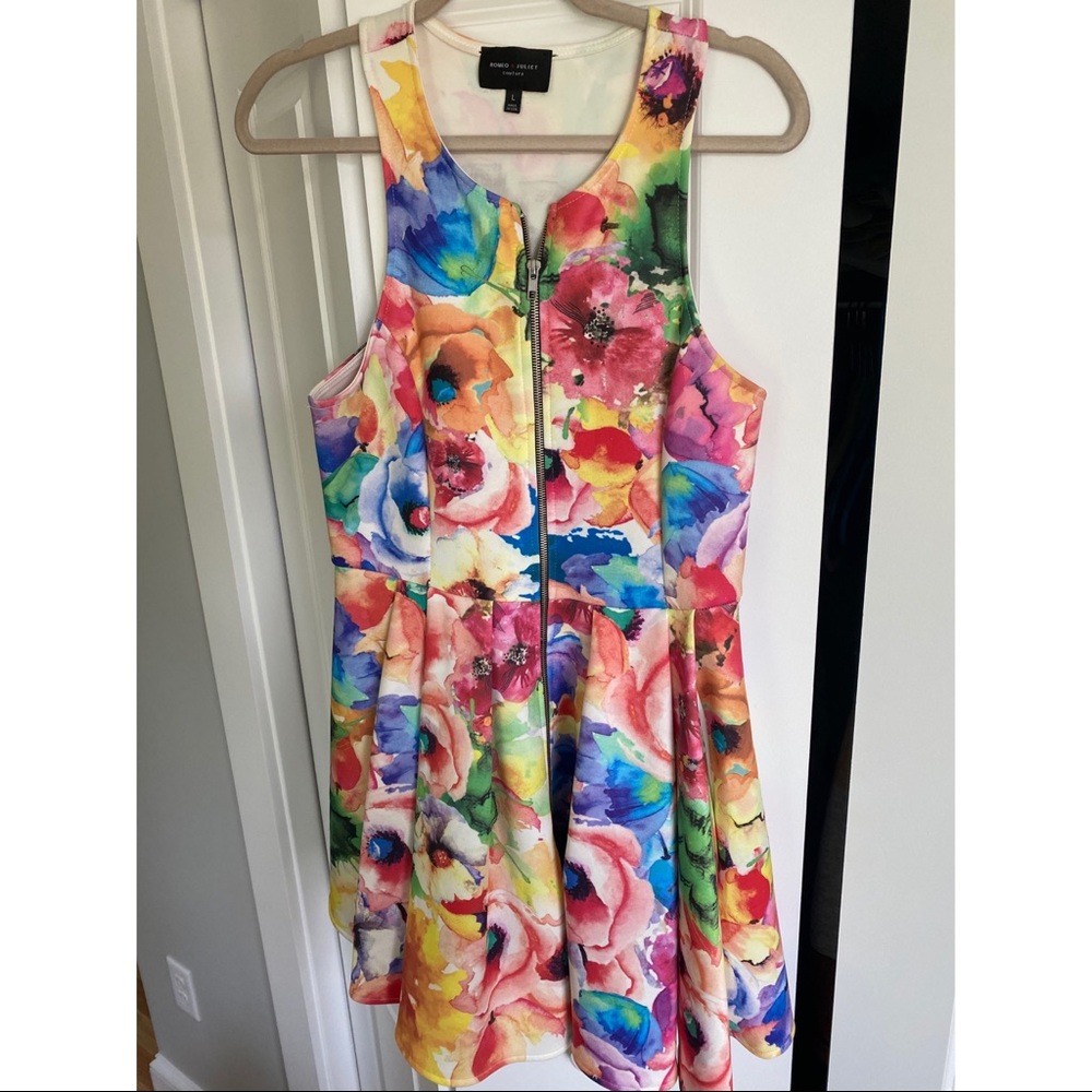 Romeo and Juliet Couture Zip Dress